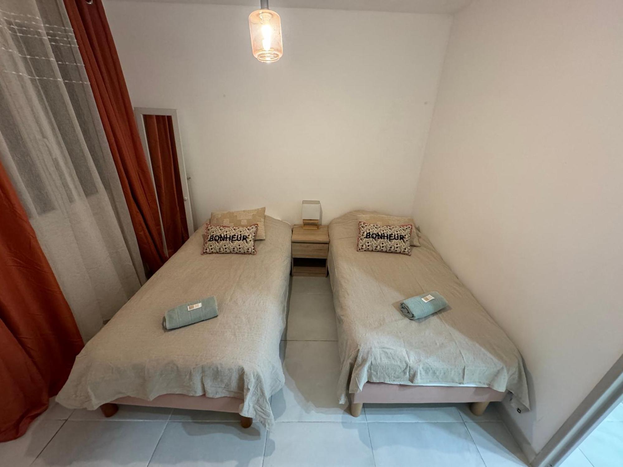 Maison 3Chambres ,Climatisee Nimes Exterior foto